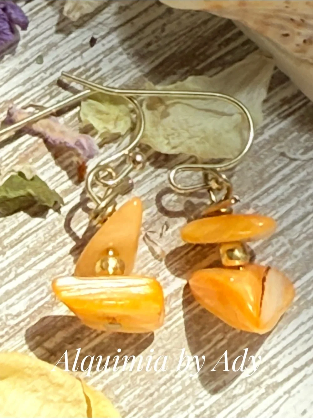 Alquimia Yellow-Orange Shell & Gold Drop Earrings